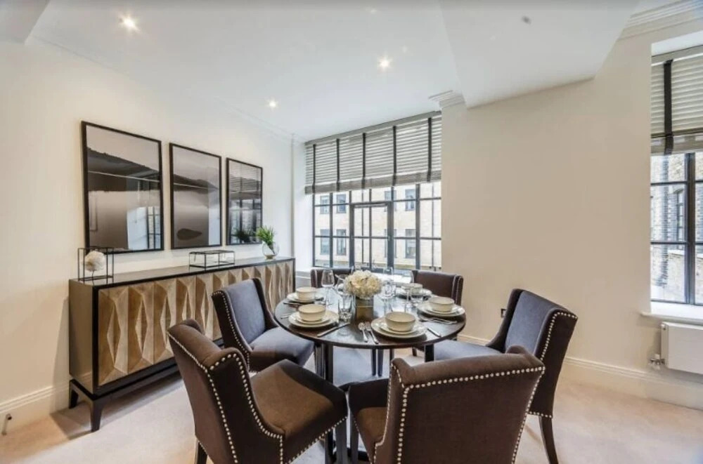 Designer Townhouse with Panoramic River Views