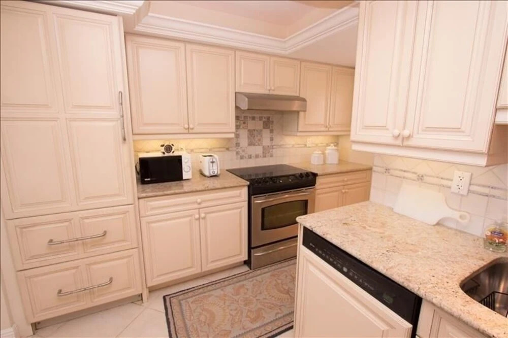 Sst3-703 - South Seas Tower 2 Bedroom Condo by Redawning