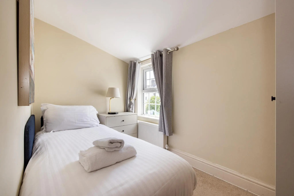 Salisbury Residences by Charles Hope
