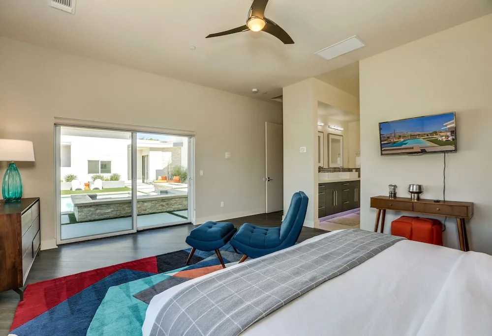 N Sunrise Home 4 Bedrooms 3 Bathrooms Home