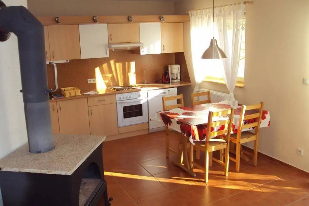 Duży apartament w Karpaczu, cisza, parking, balkon lub taras, zieleń, plac zabaw, sklep 5min