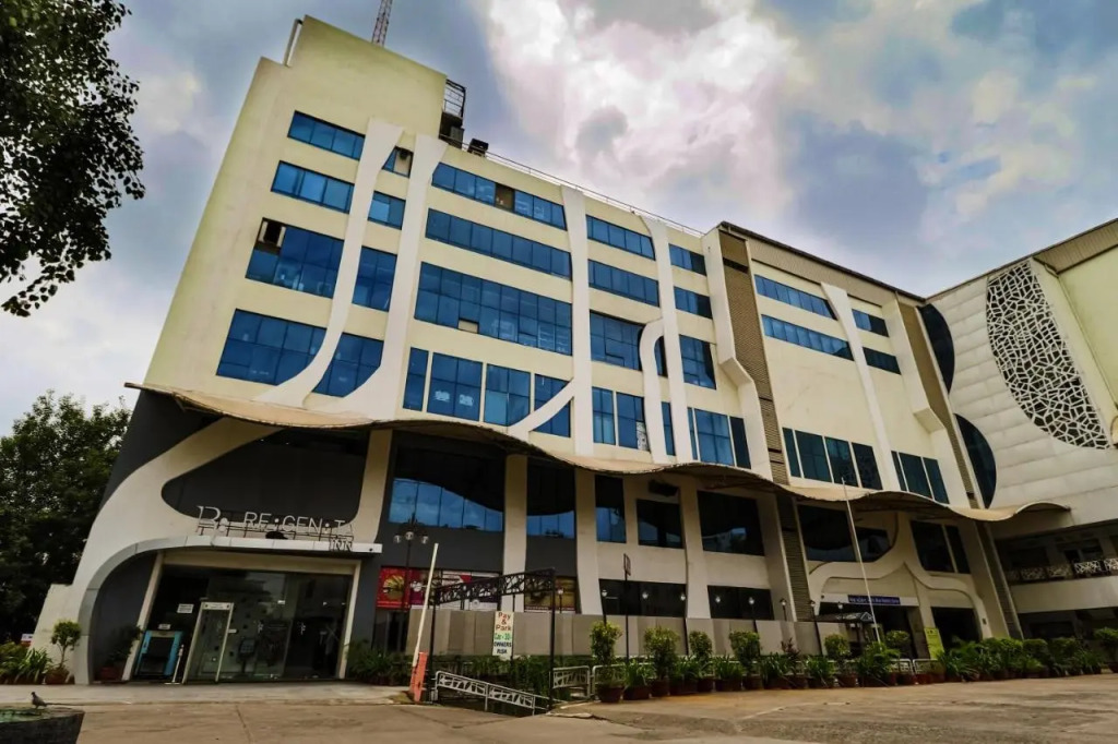 Regenta Inn Vadodara, 500m from Railway Station
