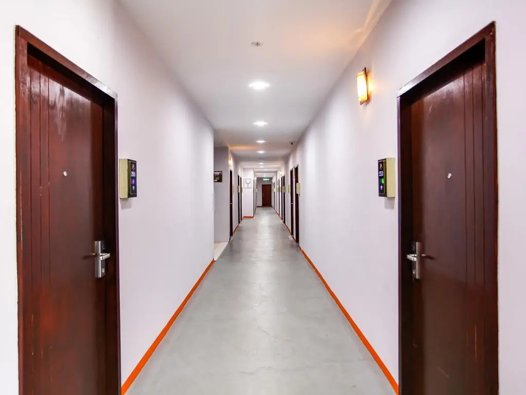 OYO 44066 Unikarya Lodge