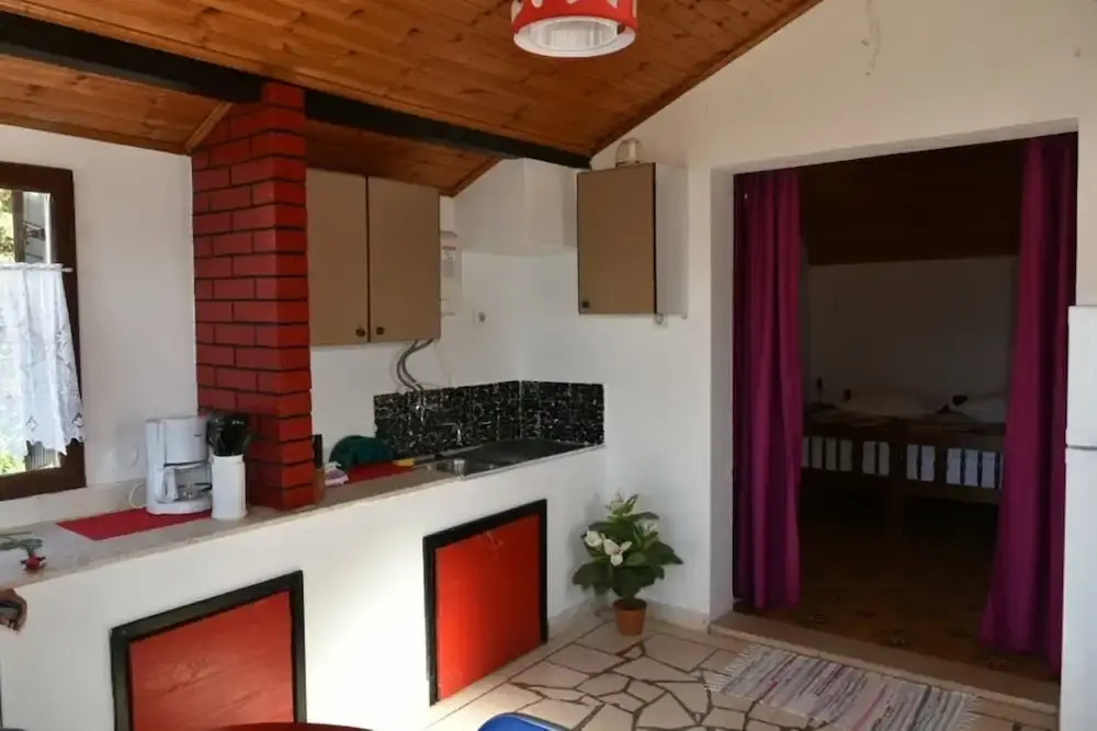 Ivo - 30m From the Beach - A1