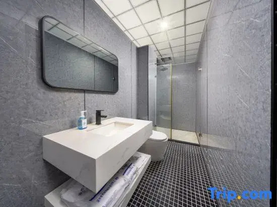 Feili Junpin Hotel (Dongyang Downtown Area)