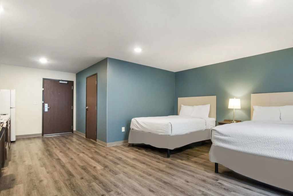 WoodSpring Suites Lake Jackson