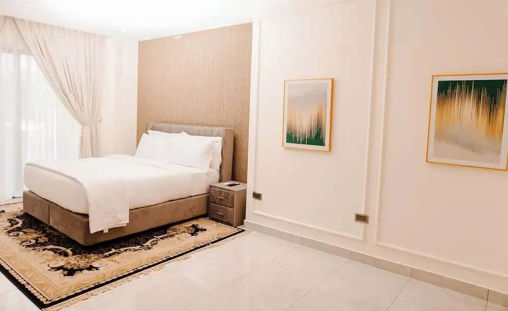 Sterling Suites