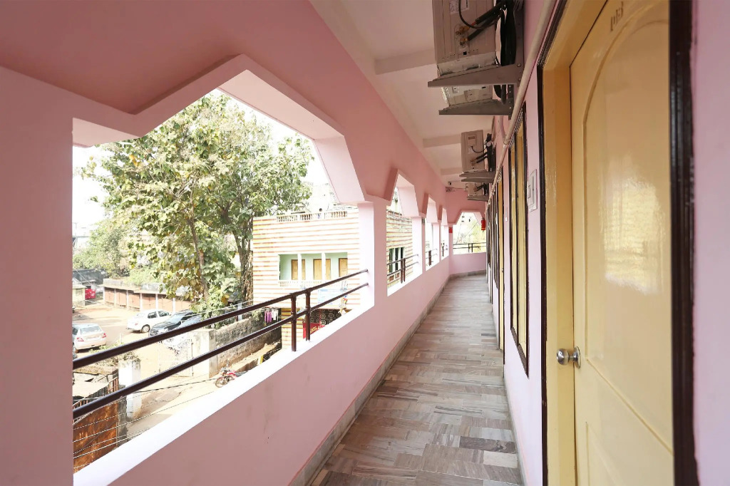 Hotel O Badambadi Bus Terminal Road Formerly Shree Ram Guest House