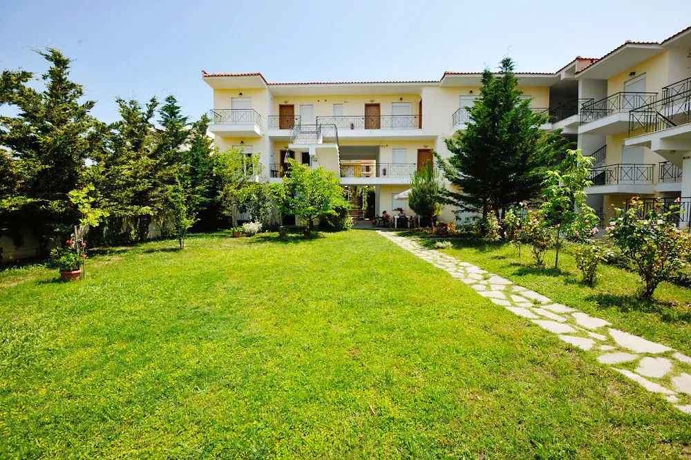 Kleopatra Apartments