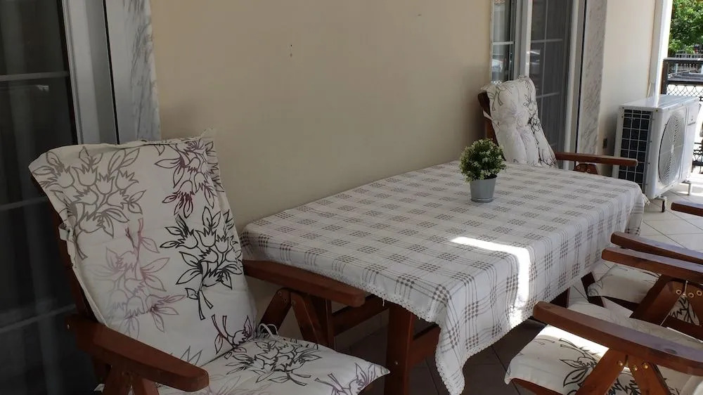 Elata Apartments