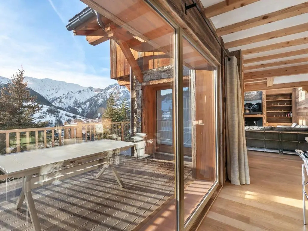 Chalet avec jacuzzi, proche des pistes, pour 10 personnes - FR-1-570-20