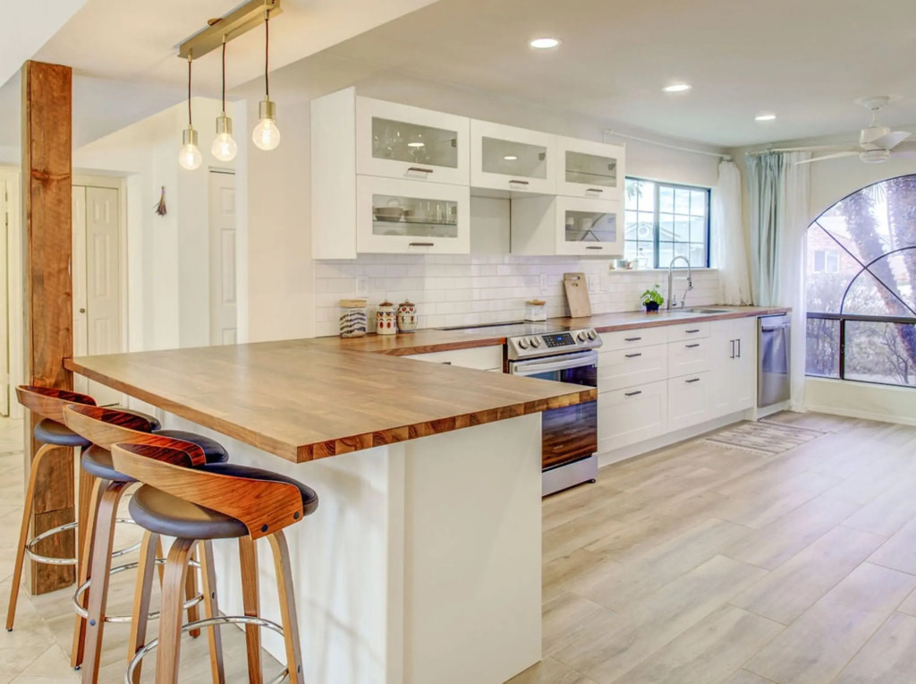 Royale Living in the Heart of Phoenix