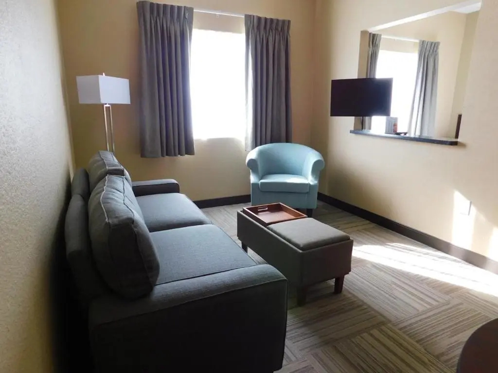 Island Suites