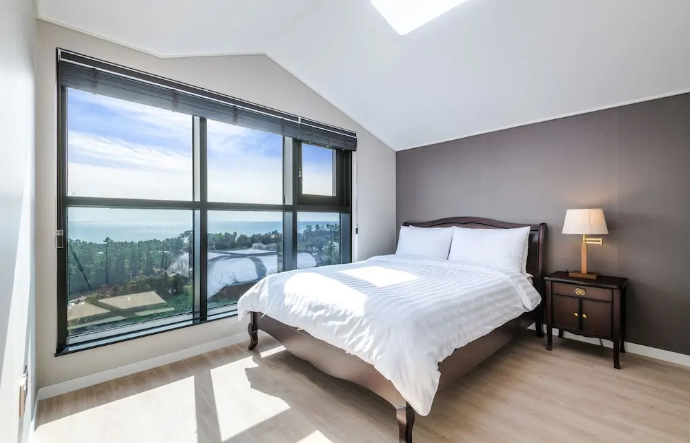 The House Adagio