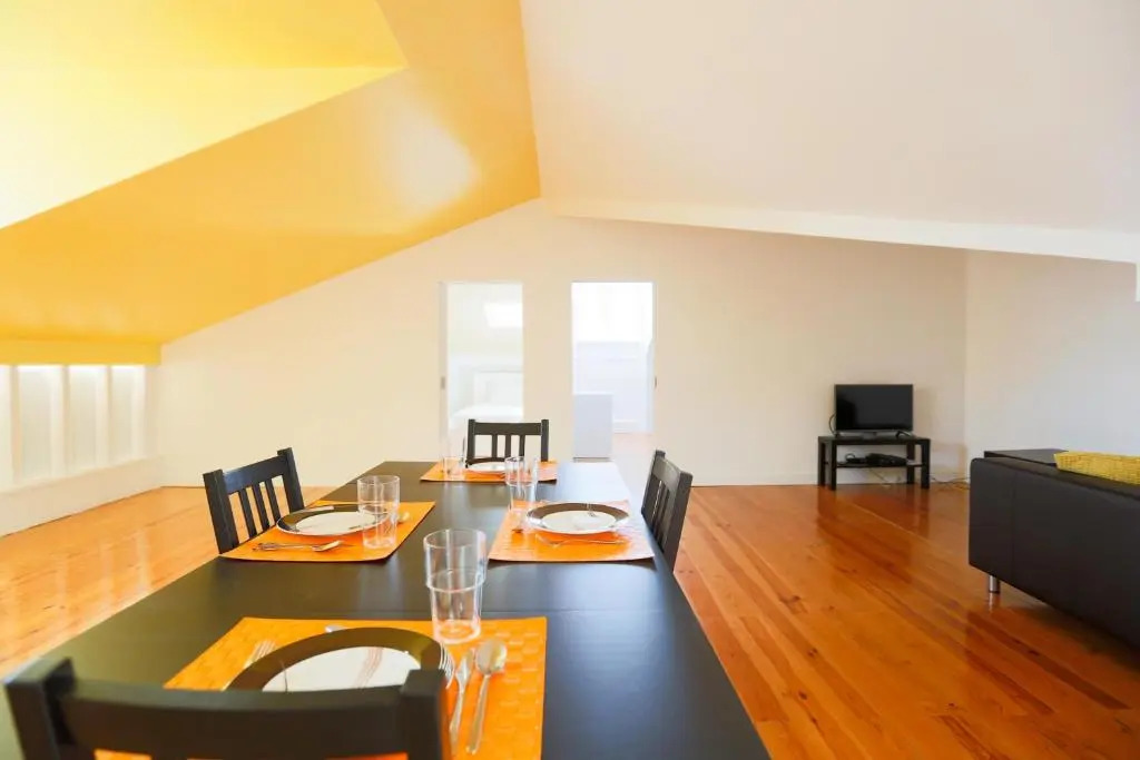 Downtown Seaview Apartment