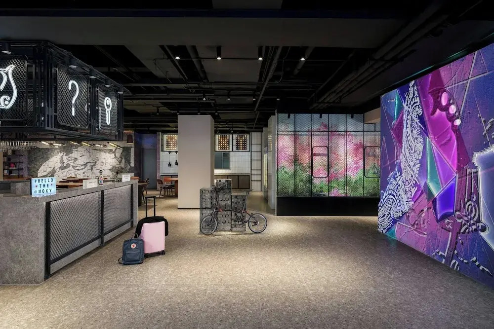 Moxy Suzhou City Centre