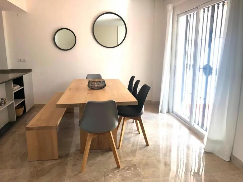 Preciosa casa de 4 habitaciones y 3 baños, Urbanización Los Naranjos, Puerto Banus