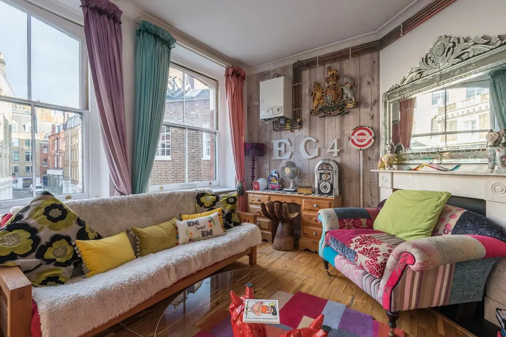 Sensational St Paul's Home by the Cathedral