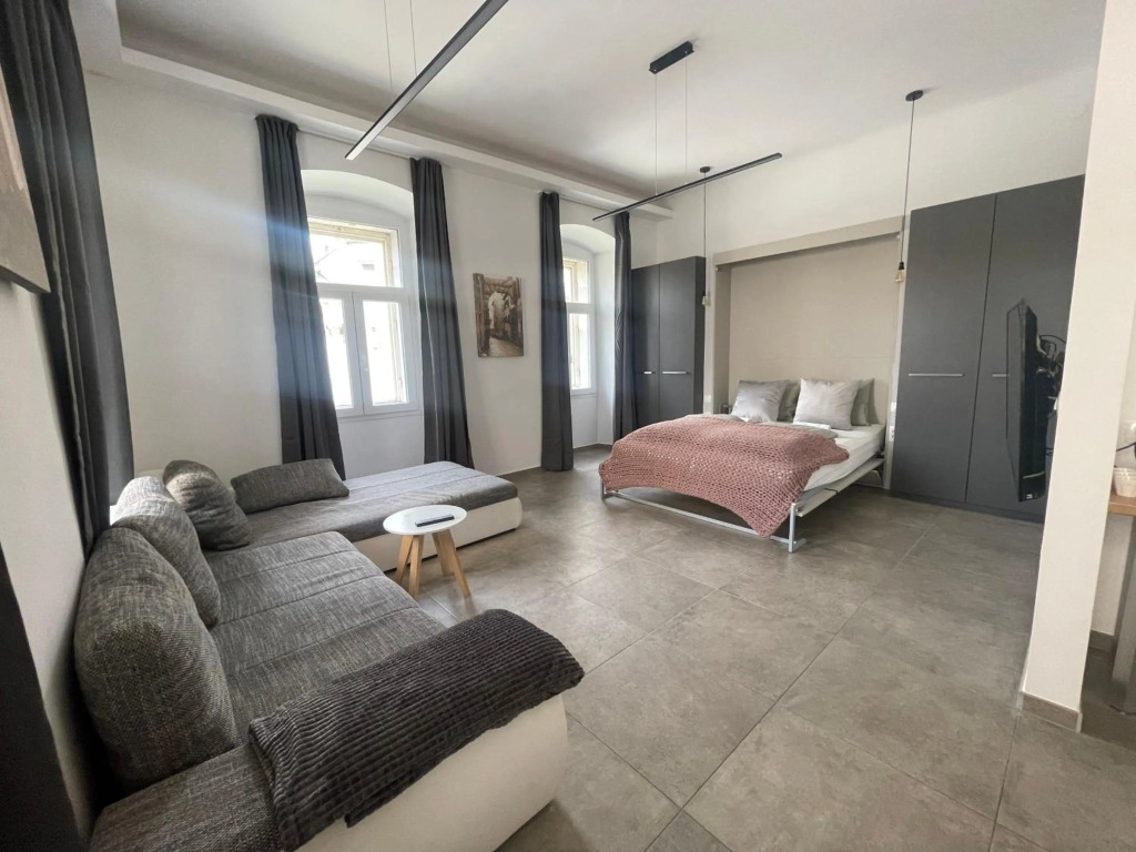 Studio Apartment Piazzale Teatro