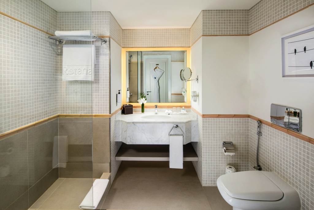 Beach Rotana   All Suites