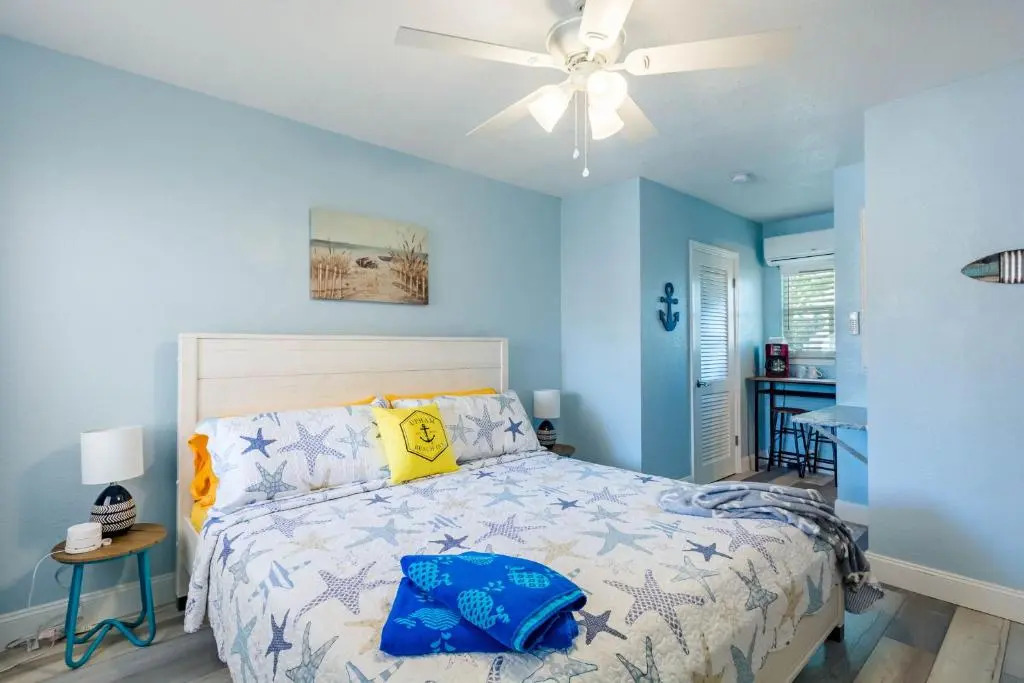 Upham Beach Inn