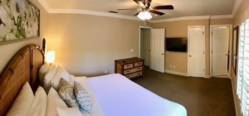 3215 Calabria Avenue 4 Bedroom Townhouse