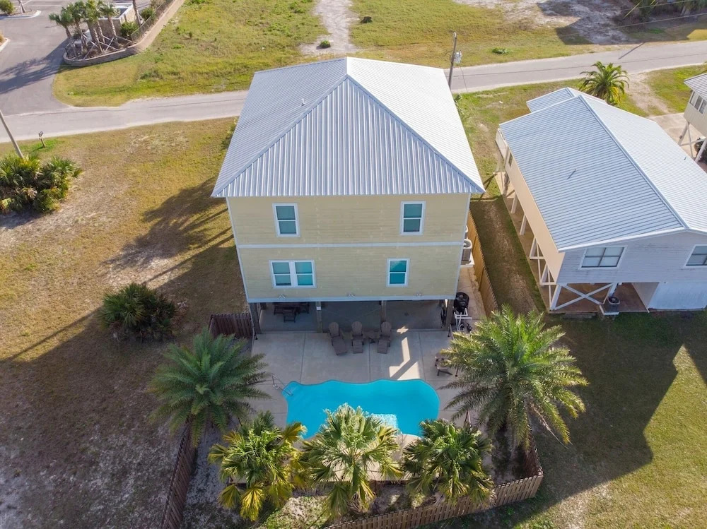 Gorgeous East Beach W/ Pool - Steps To Sand 5 Bedroom Home