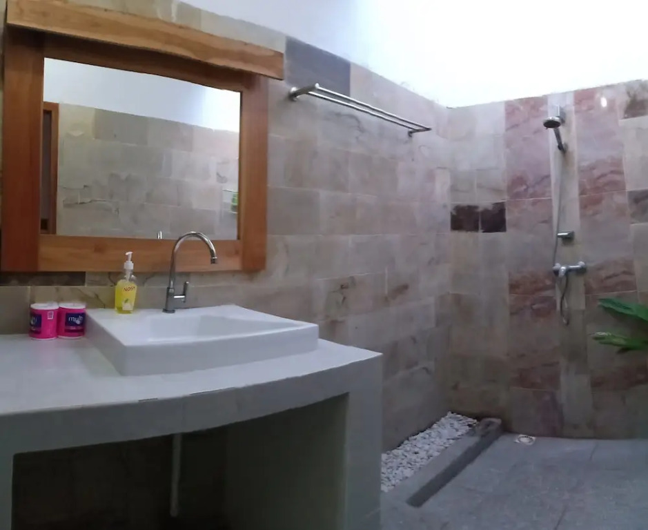 Amel House