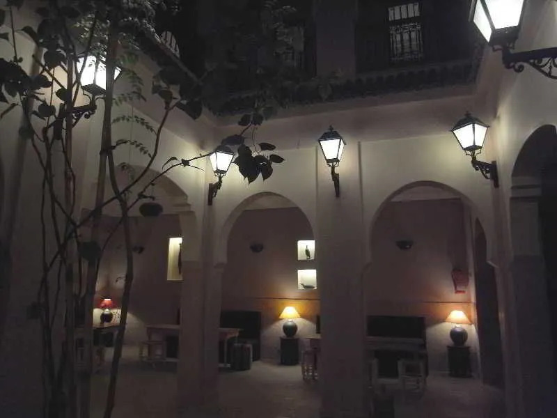 Riad Bazaar Cafe