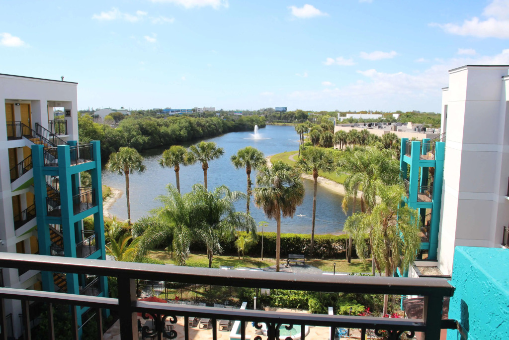 Best Western Plus Deerfield Beach Hotel & Suites