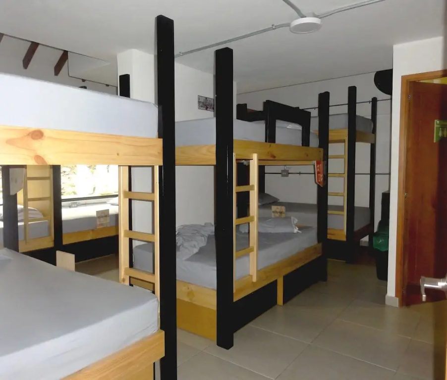 Chillin District Hostel