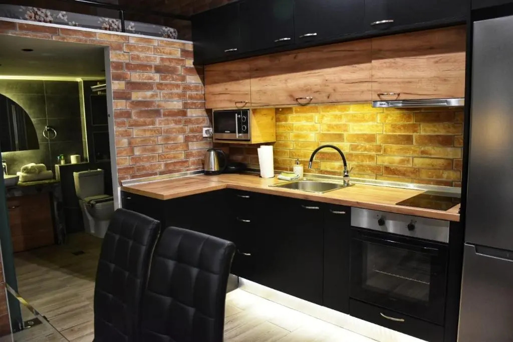 Alexander apartment serres