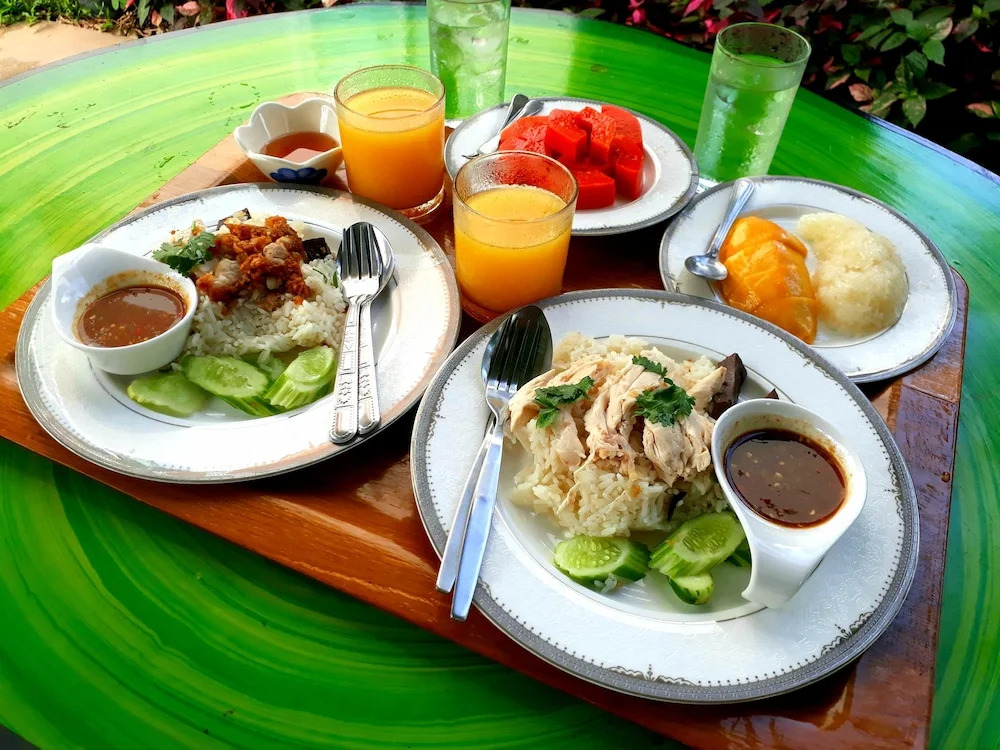Baan Glangsuan Bang Kobua