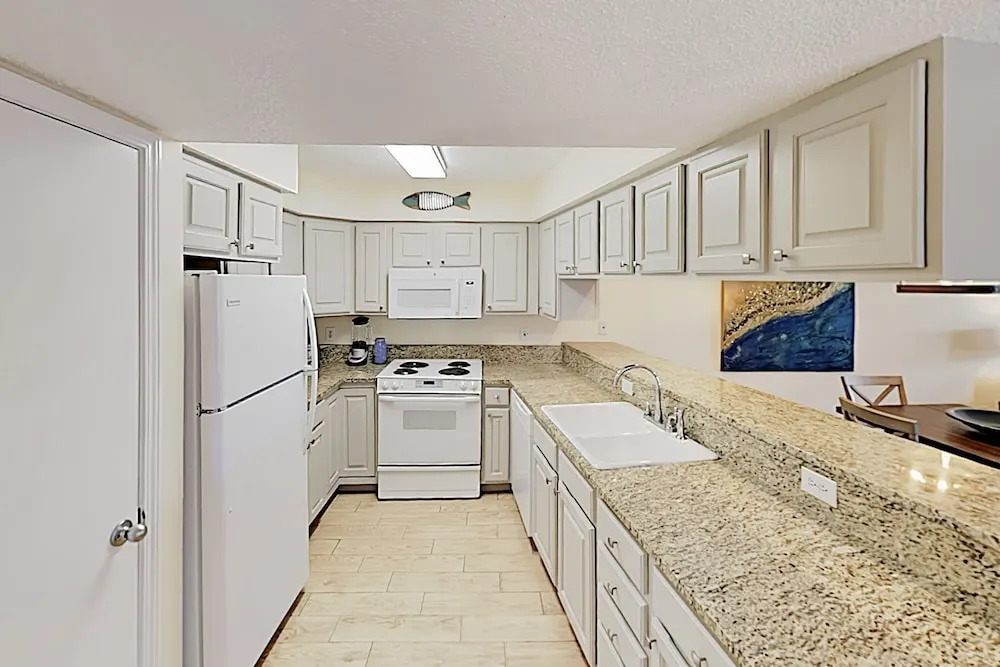 1233 W Lagoon Avenue Townhouse Unit A 2 Bedrooms 3 Bathrooms Townhouse