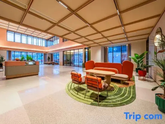 Orange Hotel (Liupanshui High-Speed Rail Station Renmin Square Branch)
