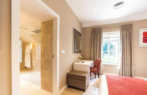Cae Court Hotel