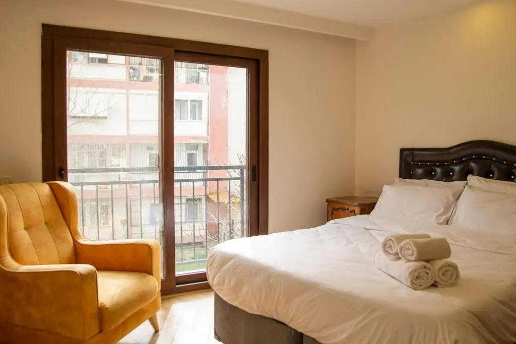 Cozy and Central Apartment near Shore and Trendy Attractions in Karsiyaka, Izmir