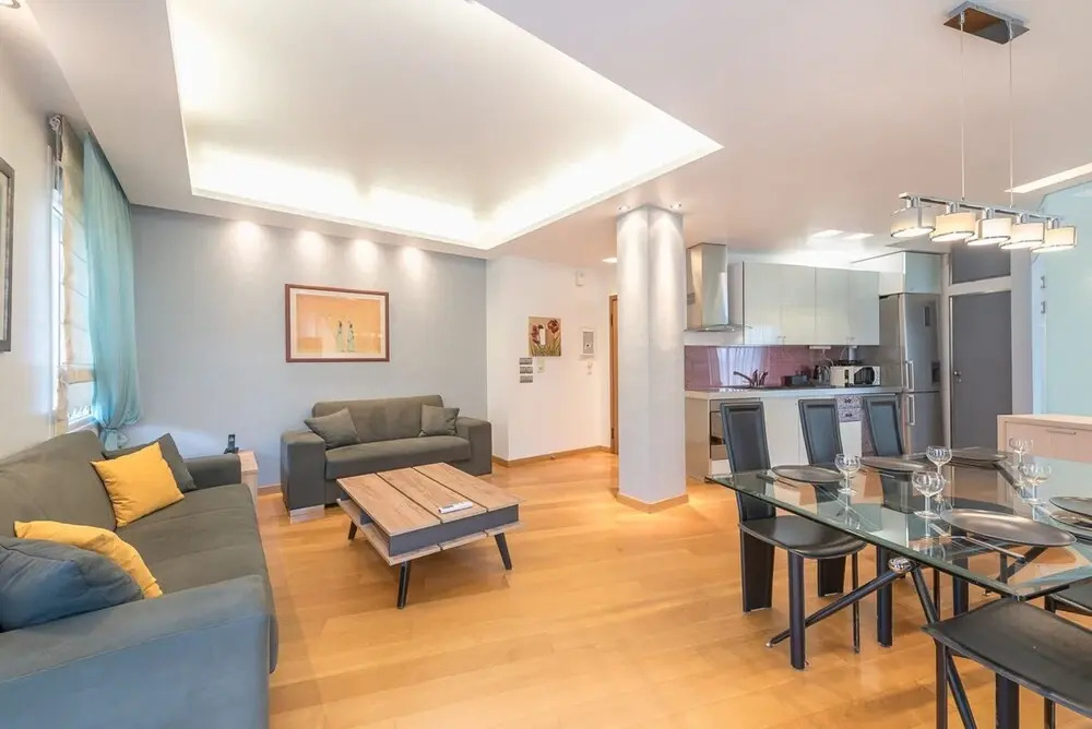 Agios Ioannis Metro Station - Comfy Apartment