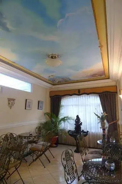 Eugenia Hotel