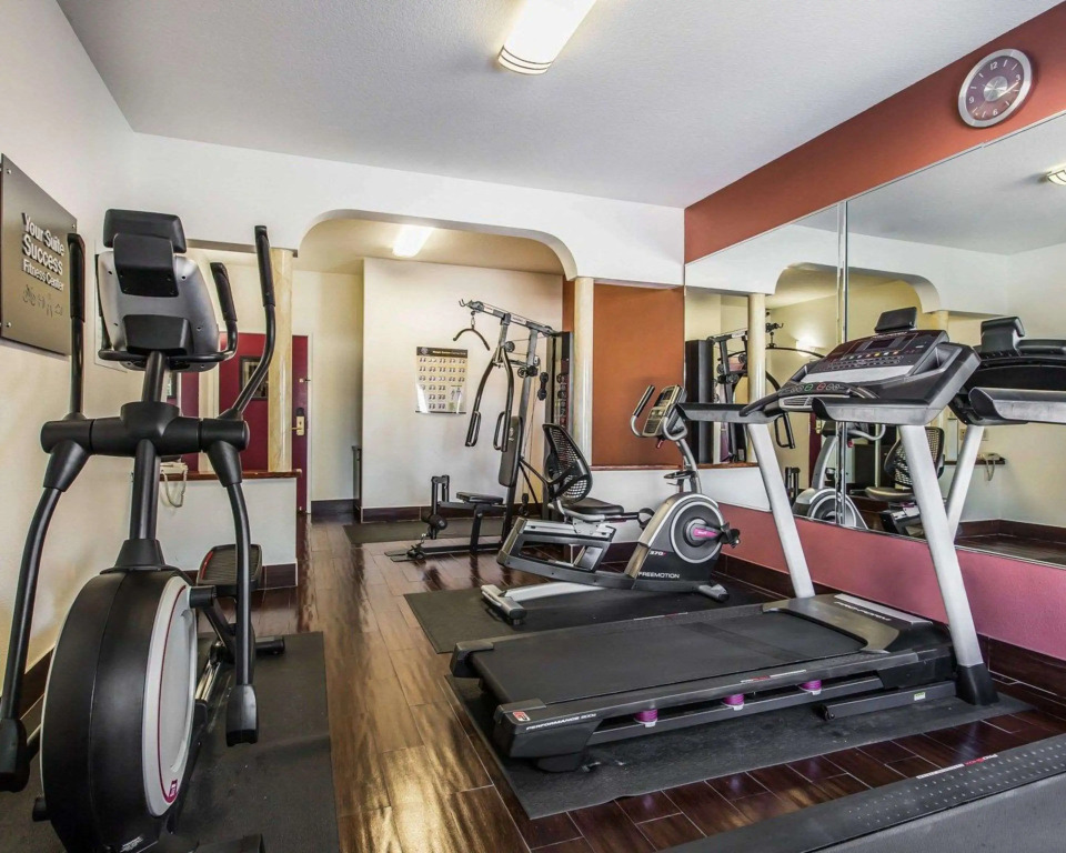 Comfort Suites Bakersfield