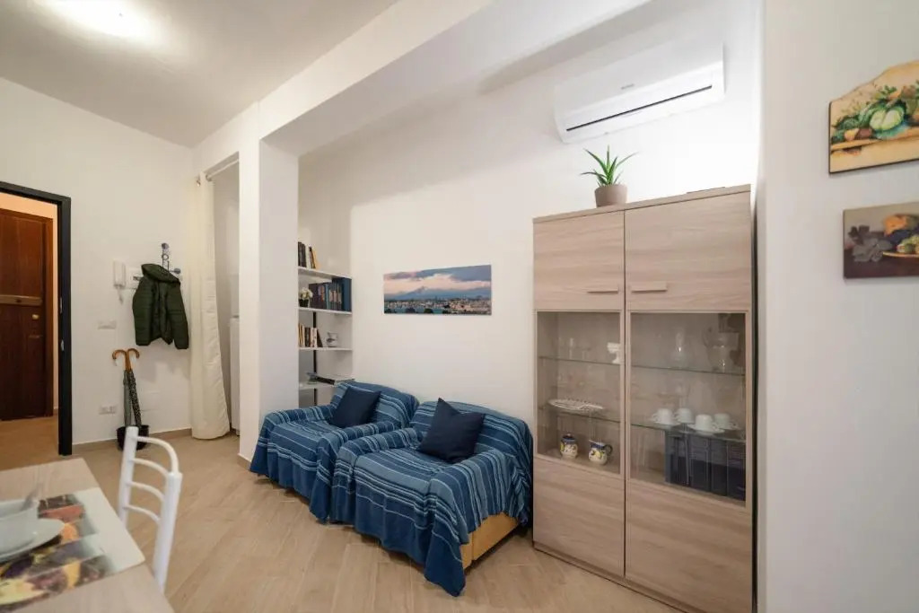 GuestHost - Archaeological Park Apartment