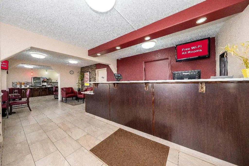 Red Roof Inn PLUS+ Huntsville   Madison