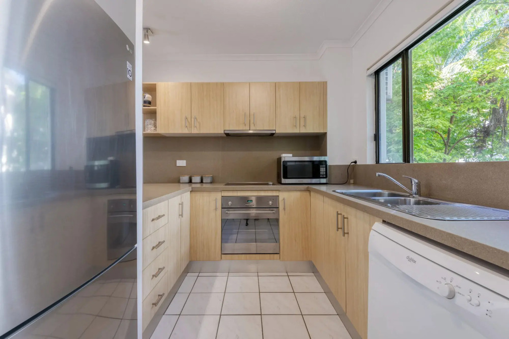 Seascape Holidays - Tropical Reef Apartments