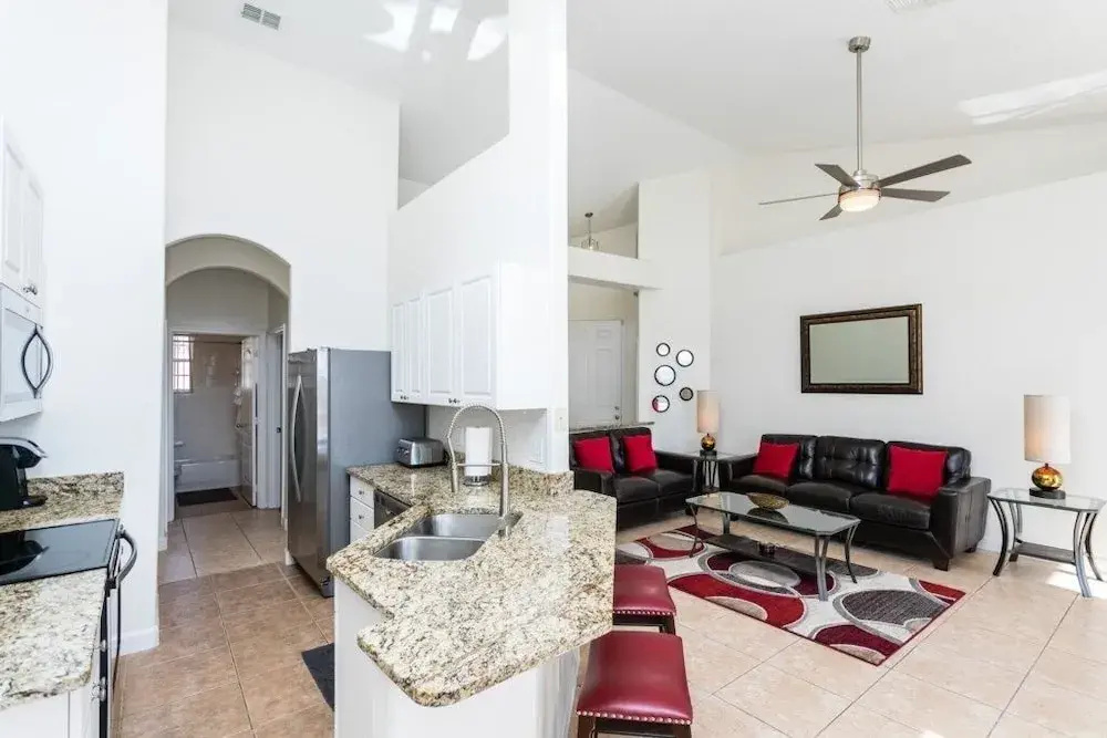 Tuscan Hills 3 Bed, 2 Bath Courtyard Villa 3 Bedroom Villa by Redawning