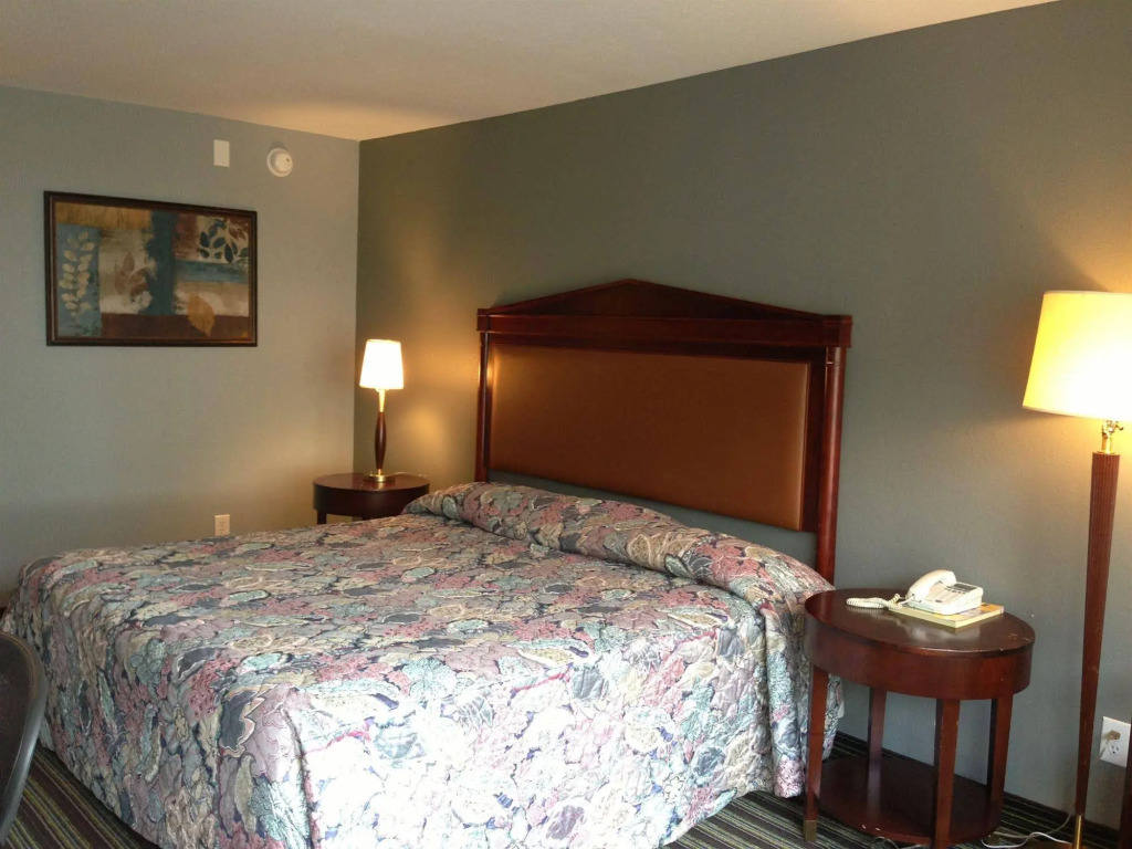 Safari Inn - Murfreesboro
