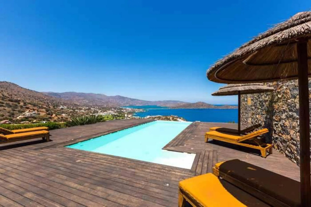 Amazing Views to Elounda Bay