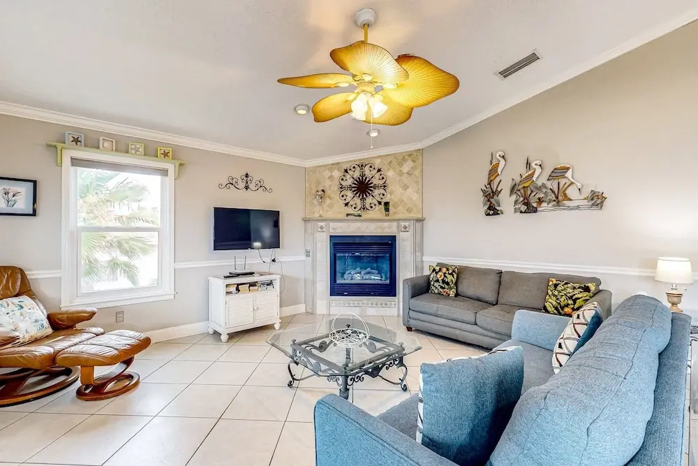 Tropical Gem w/ Courtyard & Large Deck Stroll 1 Block to Beach Boardwalk