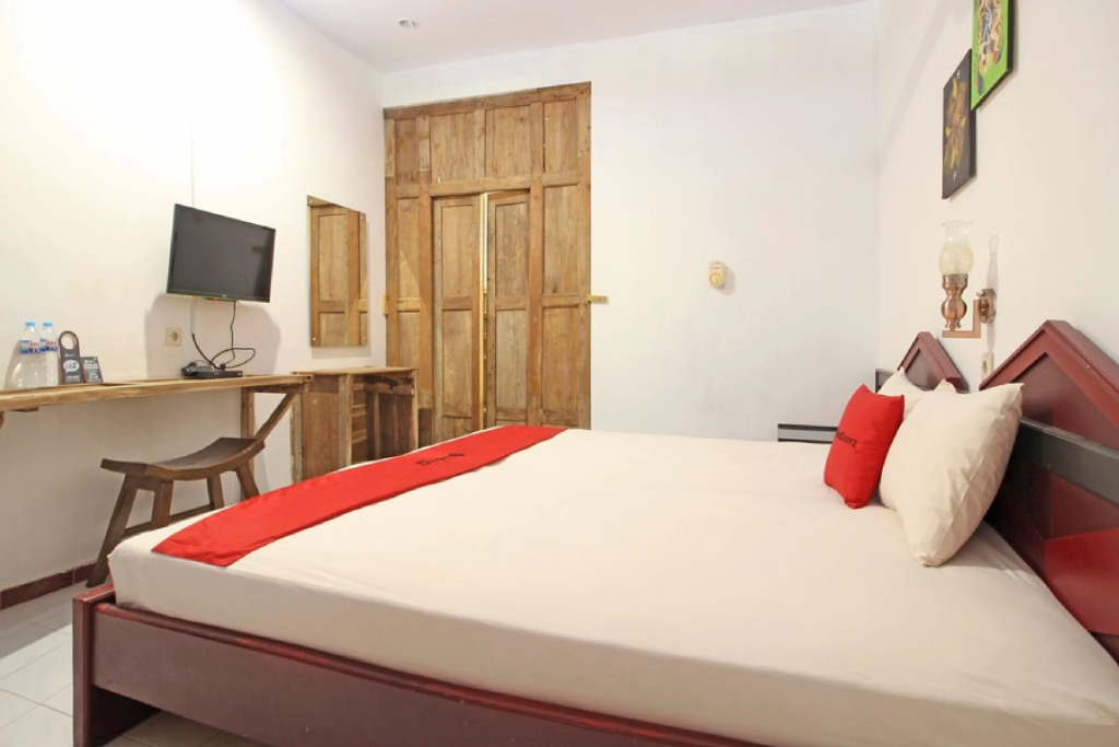 RedDoorz near Pojok Beteng Prawirotaman