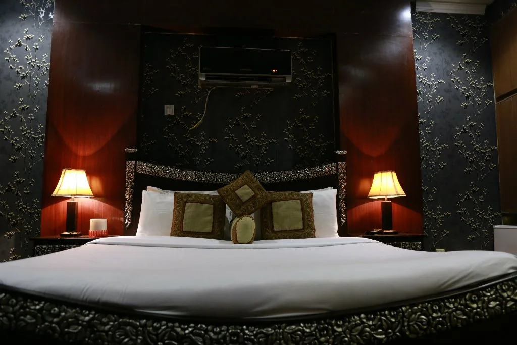 Family Hotel Davis Road Lahore