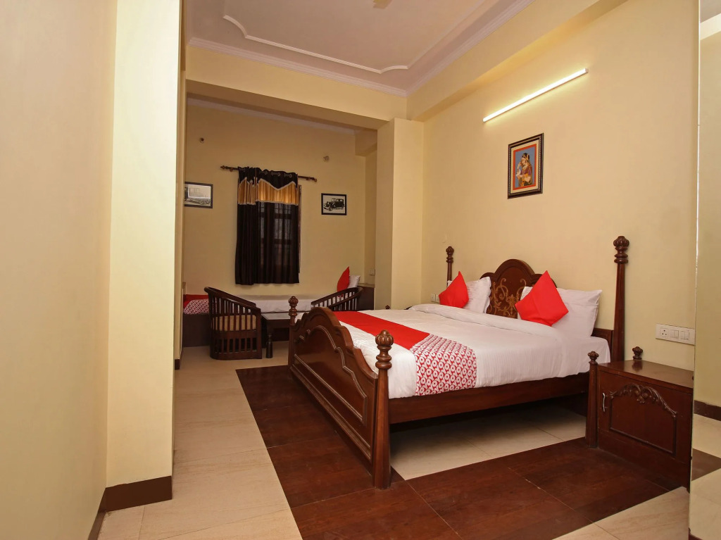 Mahal Rajwada Resort